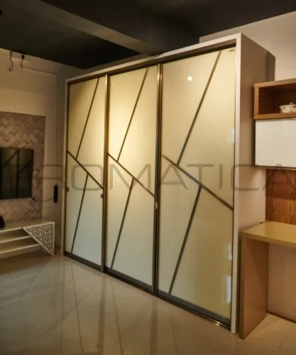 Trendy Modular Wardrobe