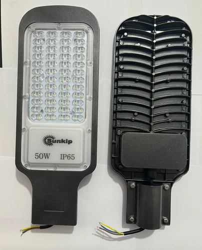 Cool White ISI 50 Watt LED Street Light, Metal, IP55