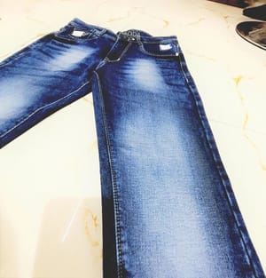 Blue Denim Branded Jeans, Waist Size: 28-34