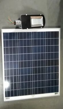 7 World RoHS Semi Integrated Solar Street Light 24 W