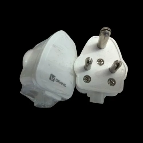 White 16 Amp Three Pin Plug Top, 3