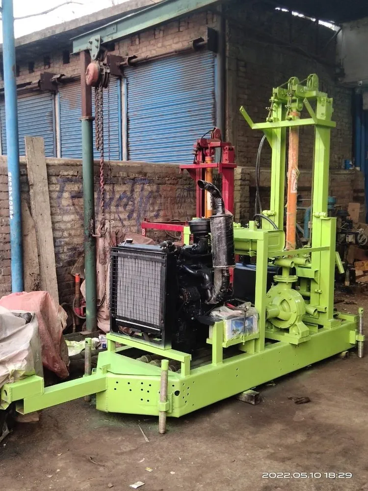 4 Cylinder TATA Engine hydraulic Borewell Drilling Machine