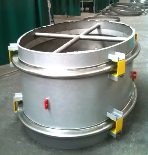 Oval expansion joints