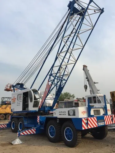 90Ton P&H 790TC Truck Mounted Lattice Boom Crane for Sale