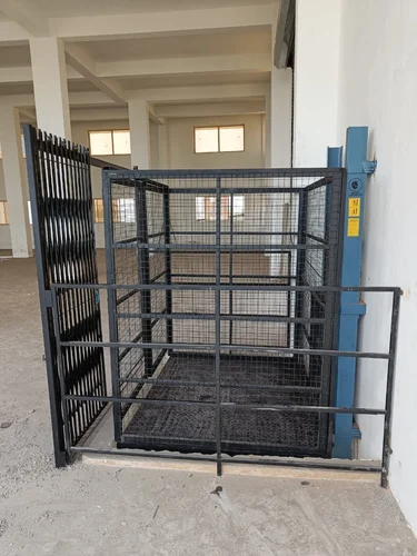 Material Handling Lifts, Capacity: 2 ton