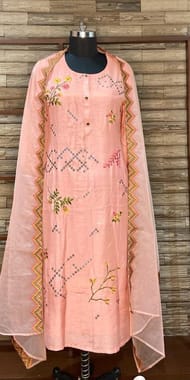 Peach Muslin Kurti Dupatta Set, Hand Wash, Size: Large