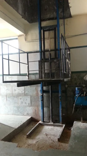 Mild Steel Hydraulic Goods Lift