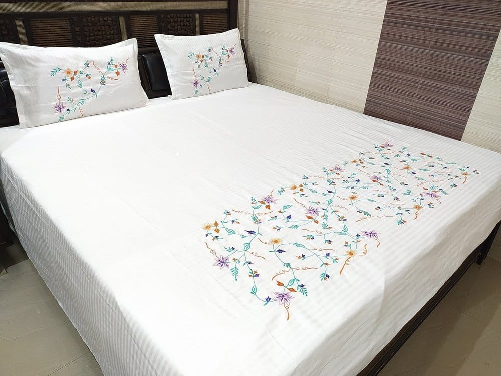 White Embroidered ABC Embroidery Pure Cotton Super King Size Bedsheet, 1 Sheet And 2 Pillow Covers, Size: 108x108 Inches