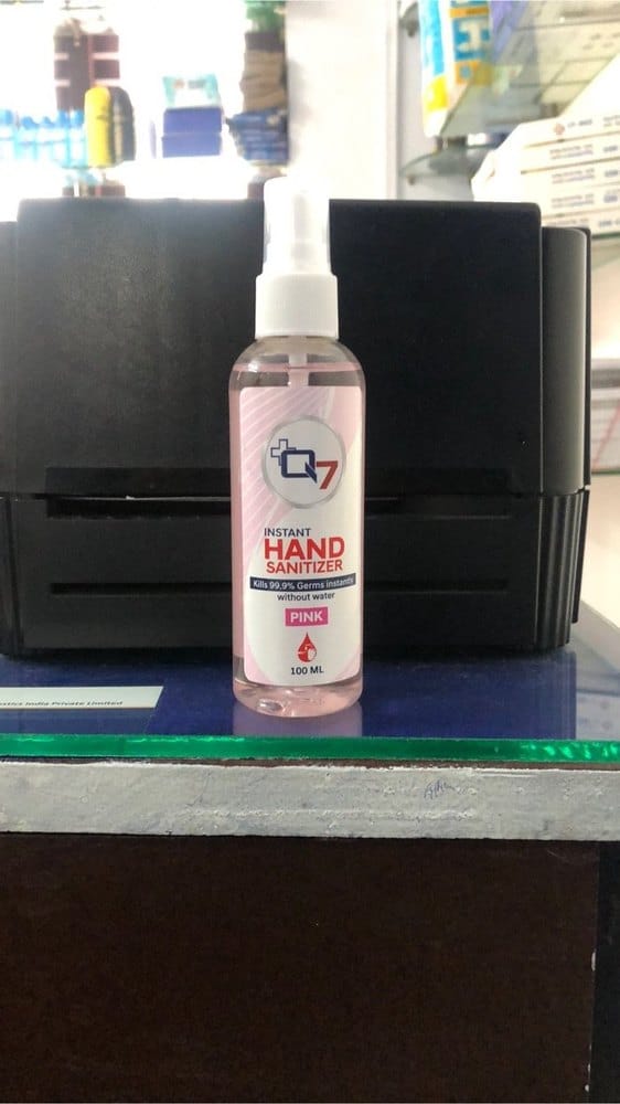 Q7 Hand Sanitizer, Packaging Type: Spray Bottle, Packaging Size: 100 ML