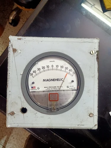 Magnehelic Differential Pressure Gauge In Umargam Industrial Estate Valsad Gujarat