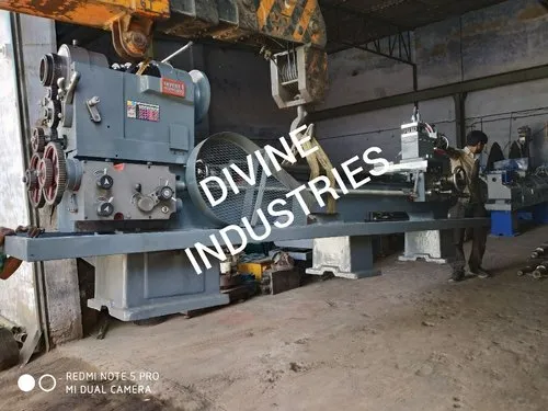 7 Feet Belt Driven Heavy Duty Lathe Machine