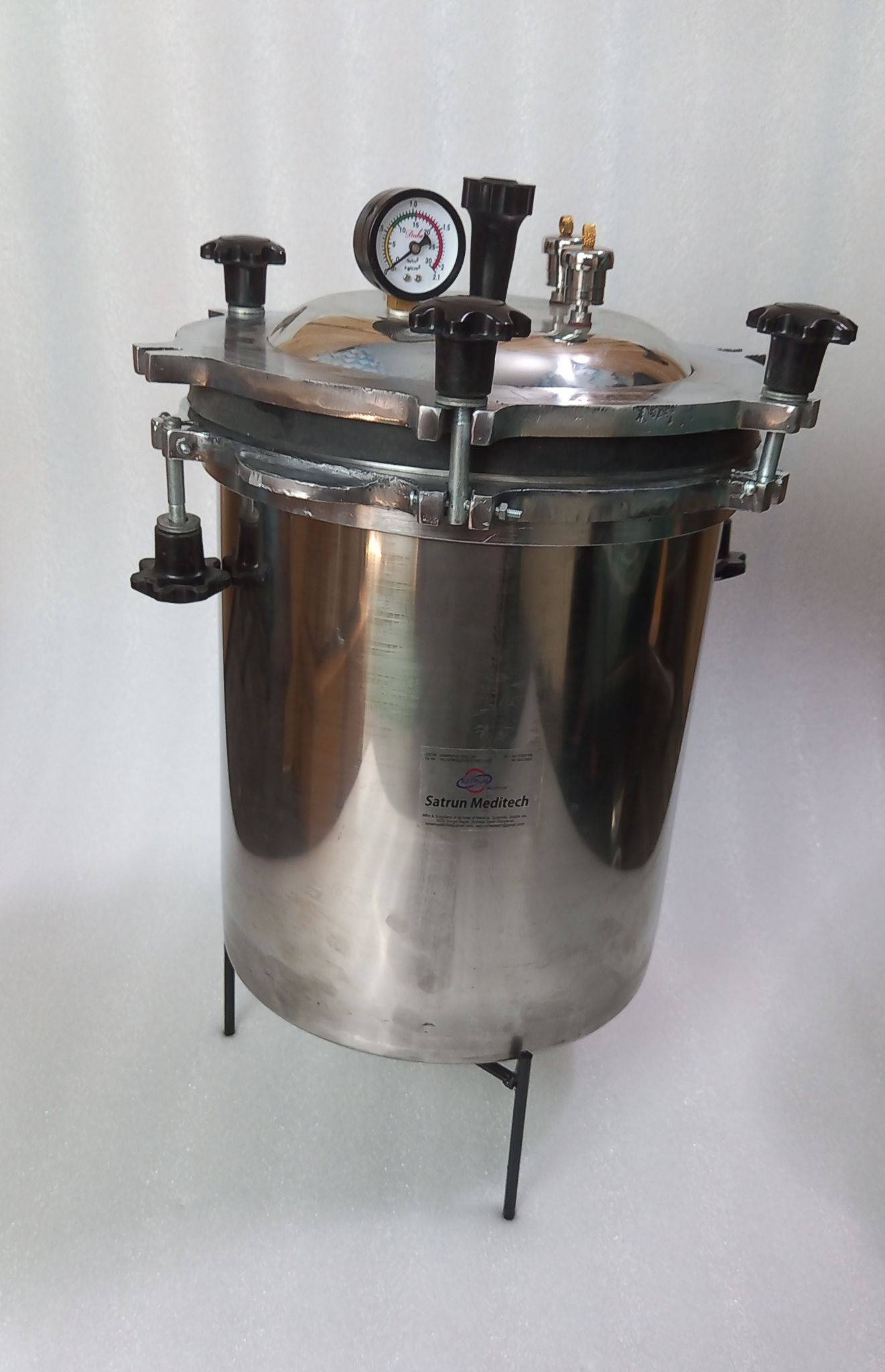 Stainless Steel Vertical Autoclave