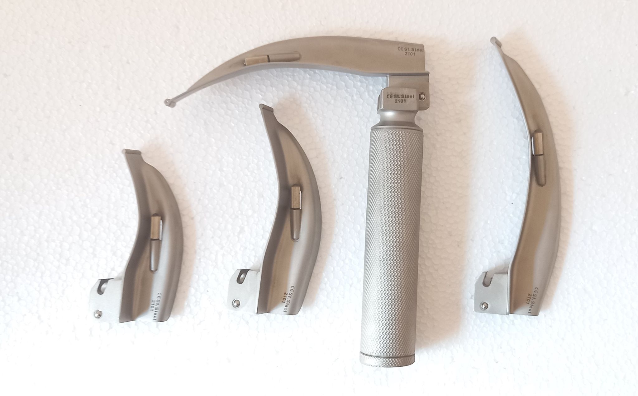 Laryngoscope Set